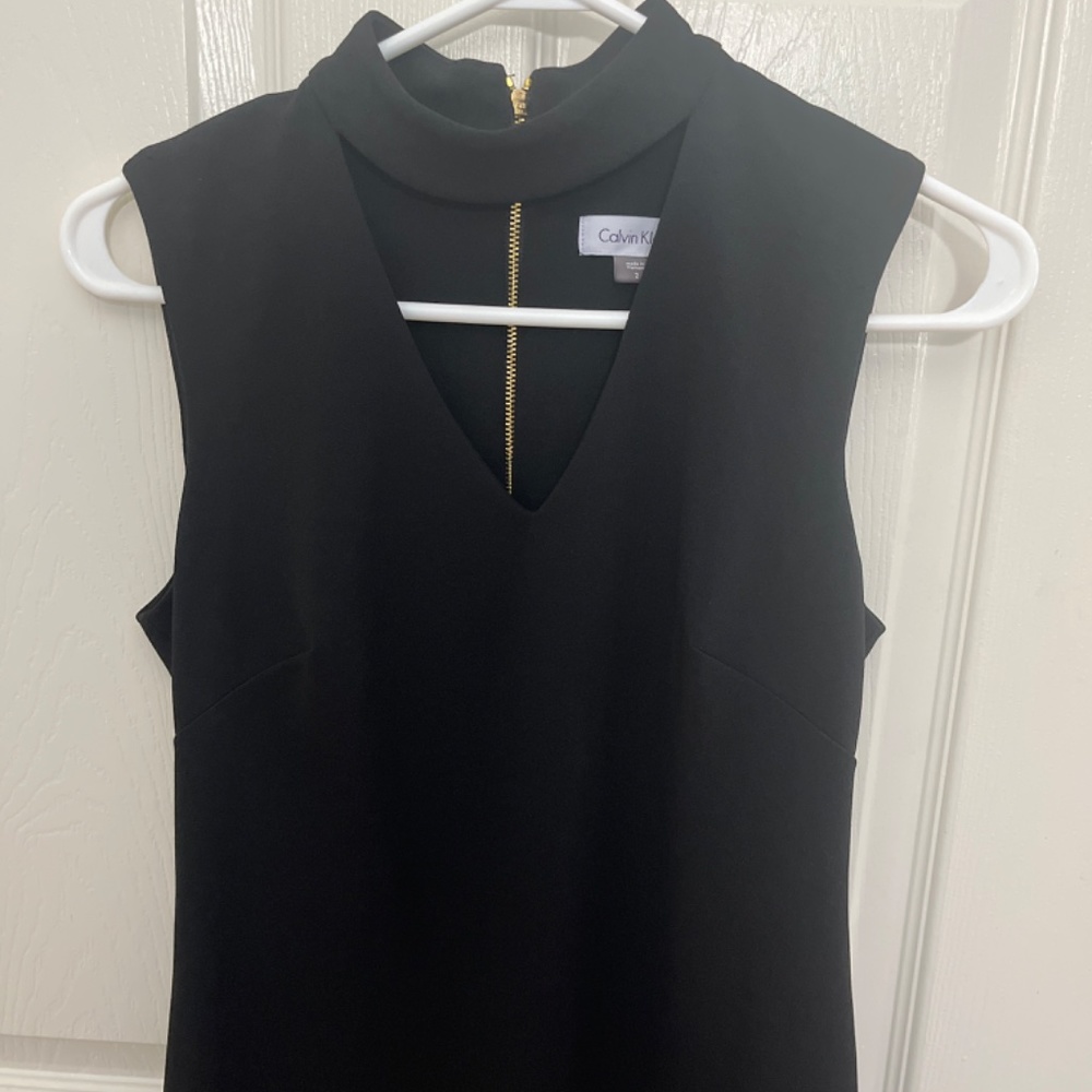 Dress - Picture 2 of 4